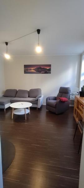 Entire 1-bedroom flat with courtyard in old town